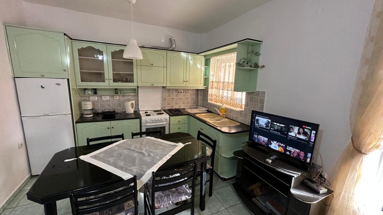 Comfort 2 Apartment Sarandë Buitenkant foto