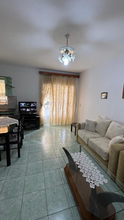 Comfort 2 Apartment Sarandë Buitenkant foto